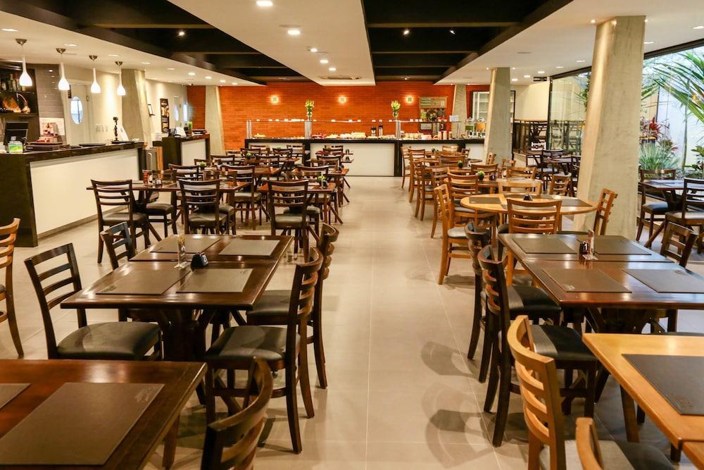 Hotel Emacite Flex Мафра Екстер'єр фото