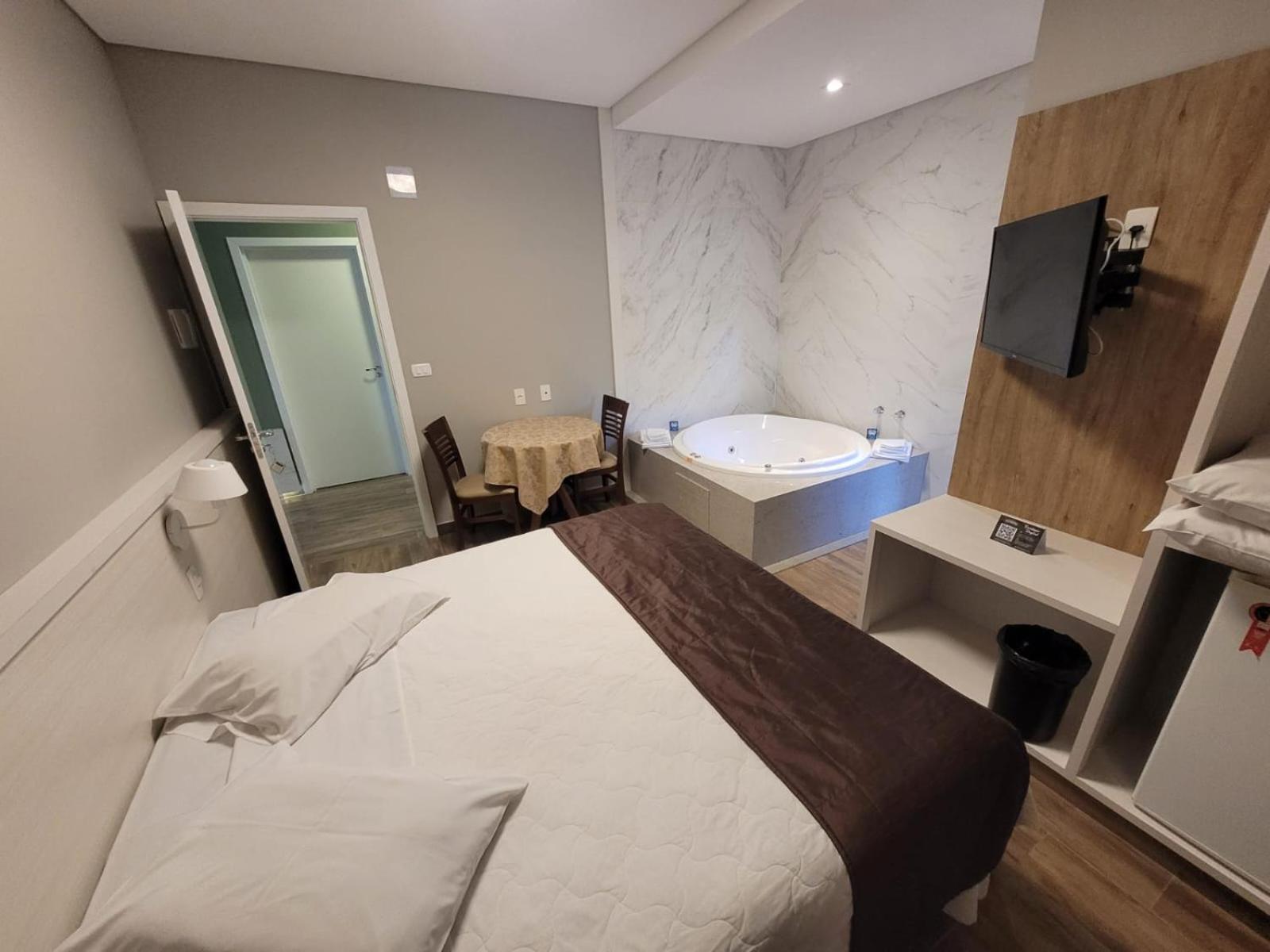 Hotel Emacite Flex Мафра Екстер'єр фото