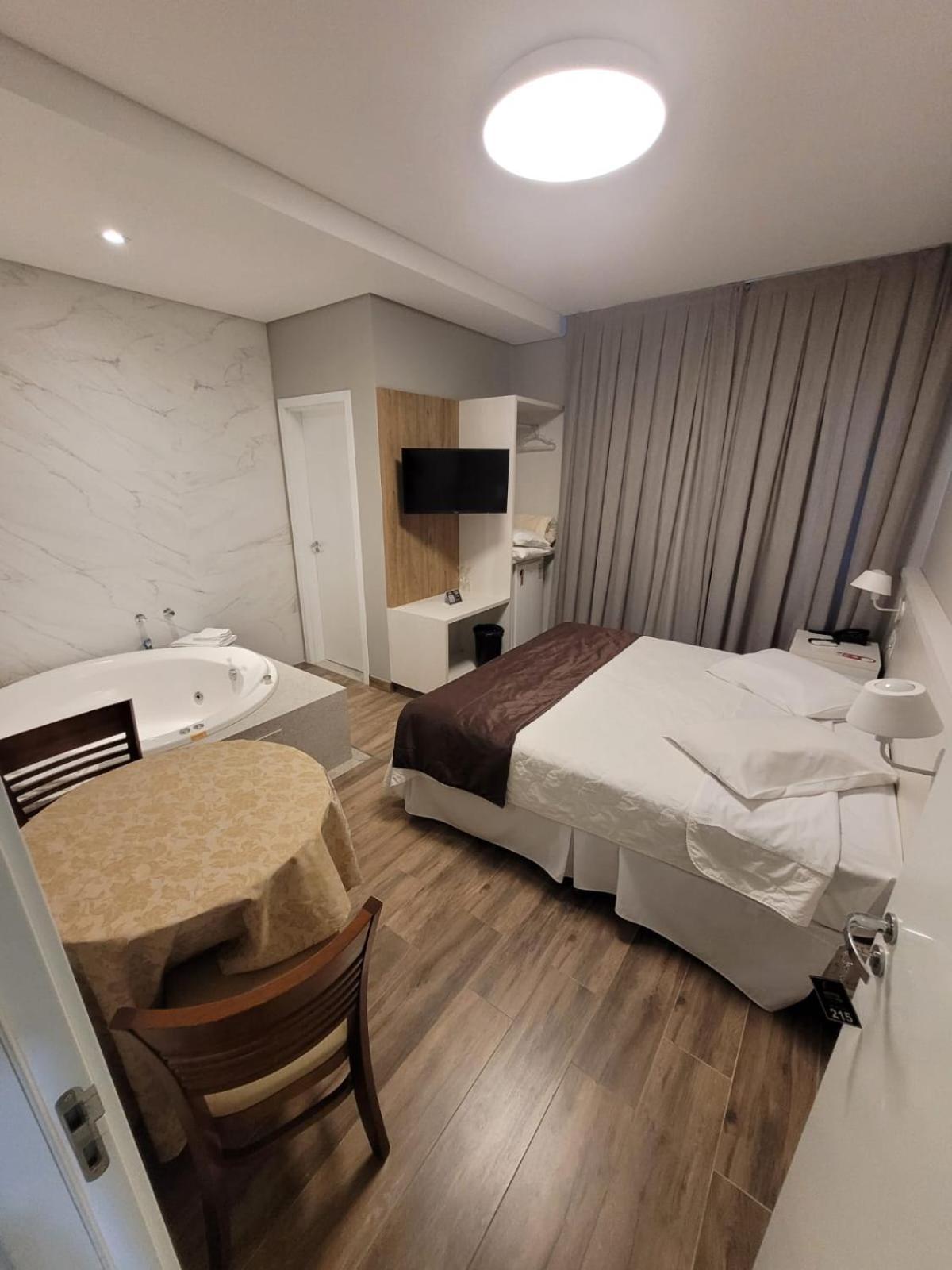 Hotel Emacite Flex Мафра Екстер'єр фото