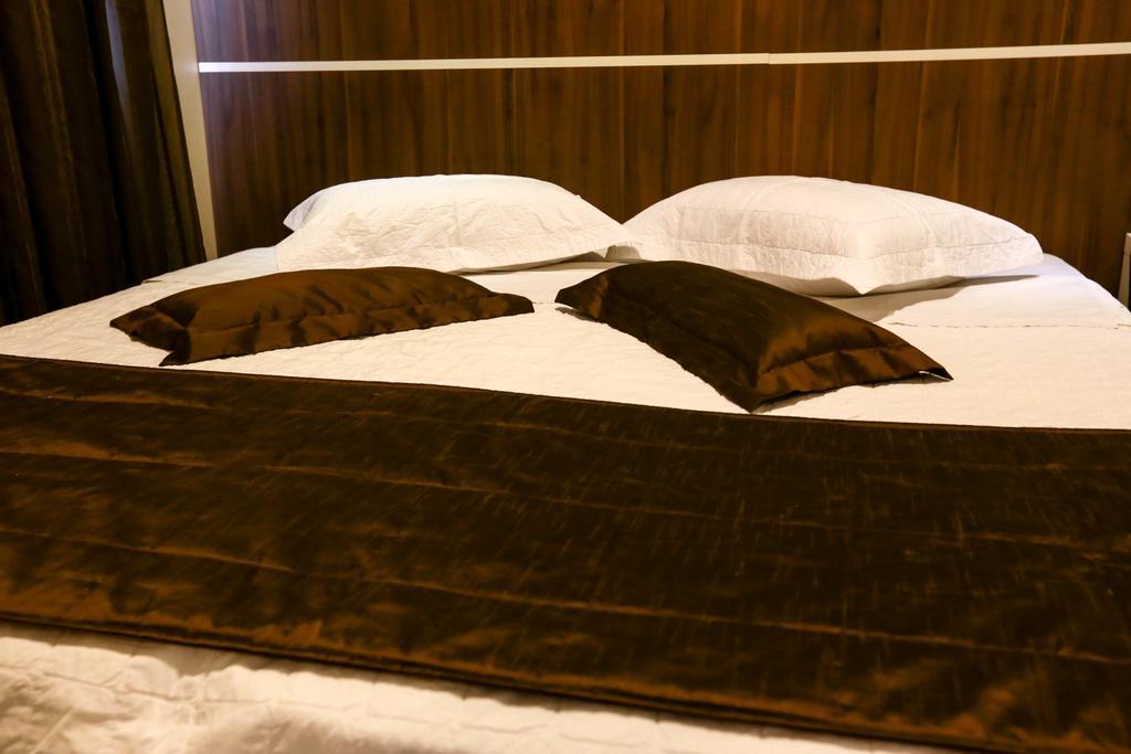 Hotel Emacite Flex Мафра Екстер'єр фото